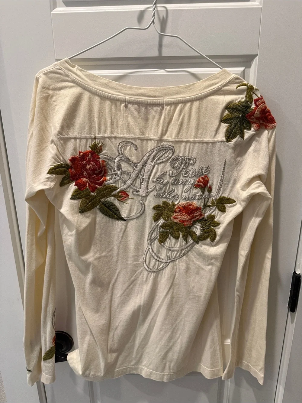 Vintage OWLA Cream V-Neck Long Sleeve Top with Red Floral Embroidery